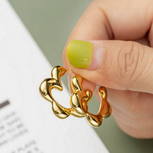 Load image into Gallery viewer, 925 Silver needle petal small C-shaped earrings