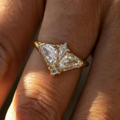 18K gold stainless steel ring set with zirconium petals