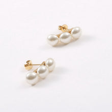 Load image into Gallery viewer, 18K gold stainless steel pearl earrings