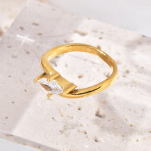 Load image into Gallery viewer, Stainless steel zirconium-encrusted ring
