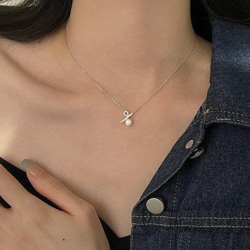 Simple, fashionable and elegant, niche design, percentage symbol, copper micro-inlaid white zirconium beaded pearl necklace, collarbone chain