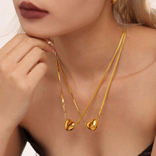 Load image into Gallery viewer, Stainless steel heart-shaped magnet detachable pendant necklace collarbone chain