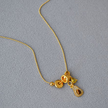 Load image into Gallery viewer, Tiger&#39;s eye avocado pendant necklace