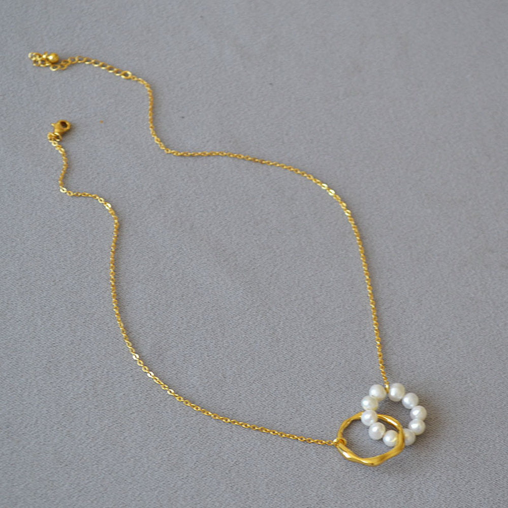 Double-ring interlocking freshwater pearl brass gold-plated necklace collarbone chain