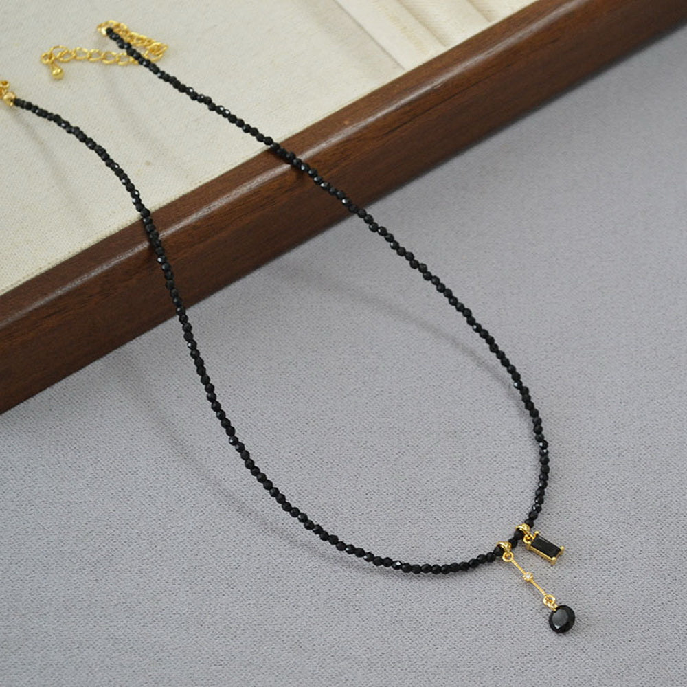 Black spinel beaded pendant necklace