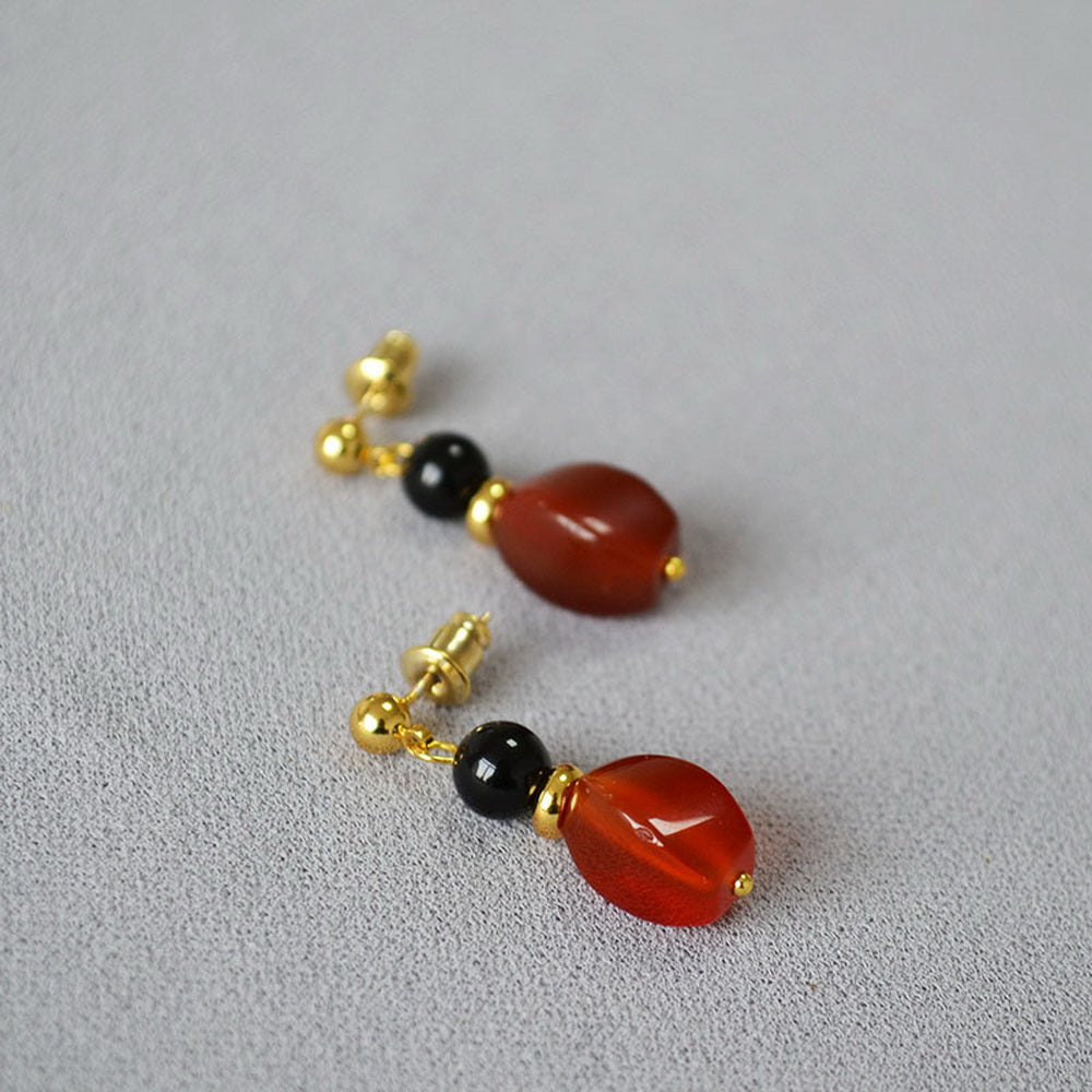 Black and red agate beaded 925 silver needle earrings
