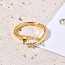 Load image into Gallery viewer, Stainless steel zirconium-encrusted ring