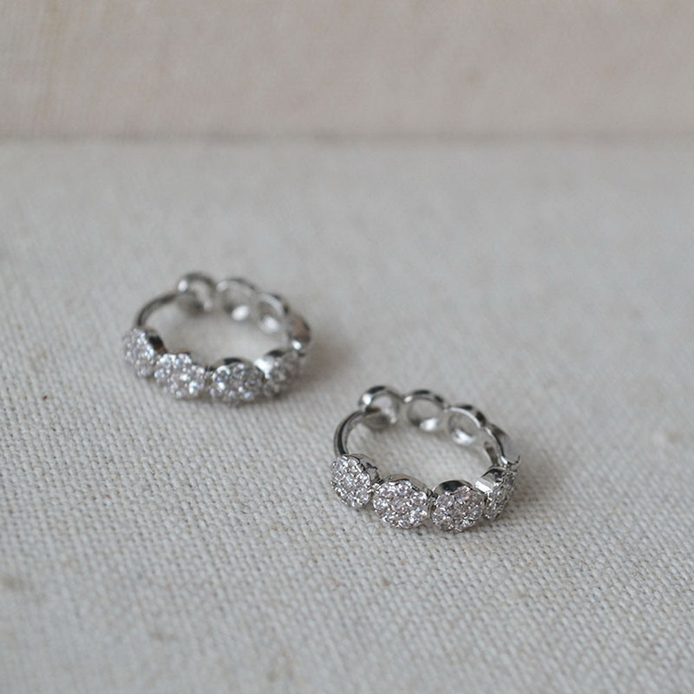 White zircon full-diamond hollowed-out round mini copper ear buckles