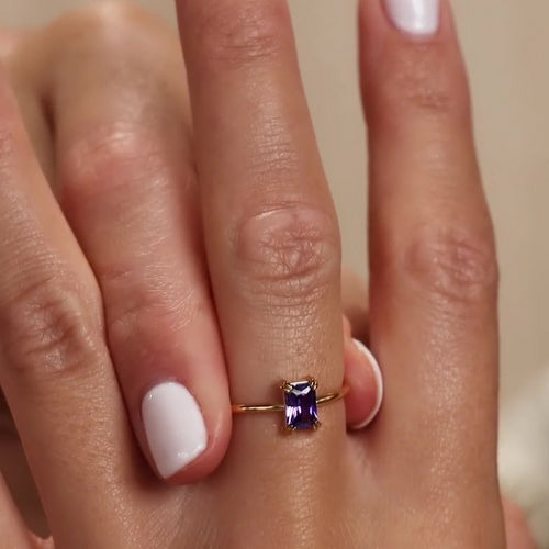 A December birthstone colored zircon copper ring