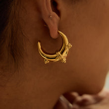 Load image into Gallery viewer, Golden stainless steel moon earrings