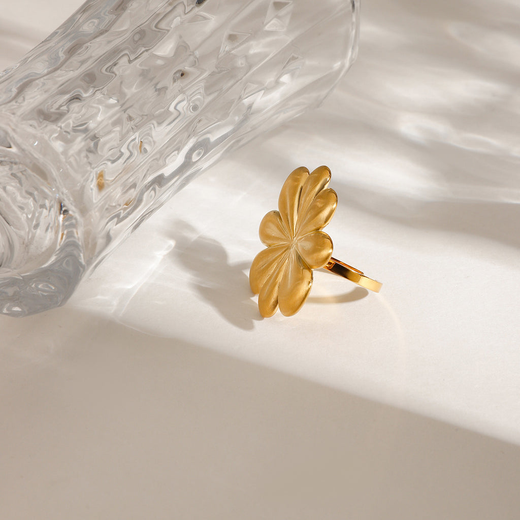 Stainless steel golden flower-opening ring