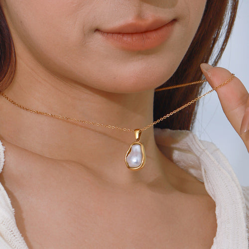 Imitation Baroque pearl pendant stainless steel necklace