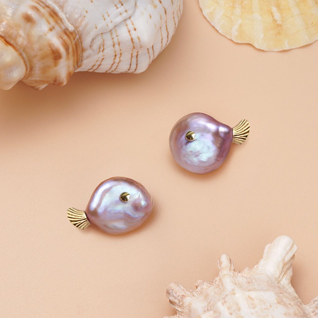 Natural pearl small fish copper earrings
