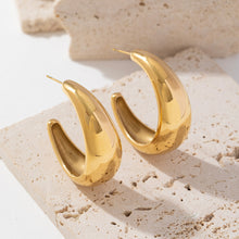 Load image into Gallery viewer, 18K gold stainless steel smooth C-shaped earrings