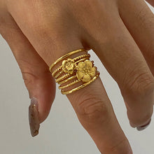 Load image into Gallery viewer, Stainless steel flower ring stacking set