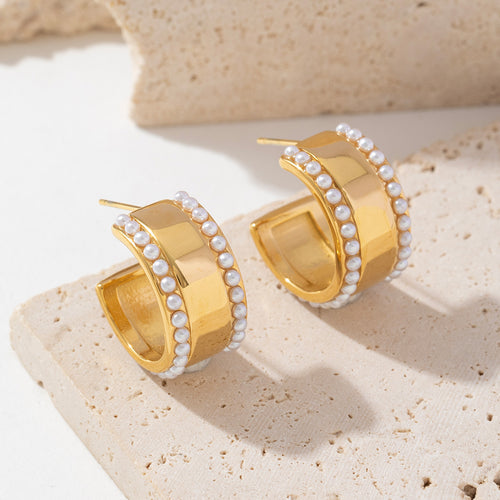 Golden stainless steel wide face pearl inlaid C-shaped earrings