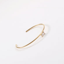 Load image into Gallery viewer, Golden C-shaped small square diamond stainless steel thin bracelet