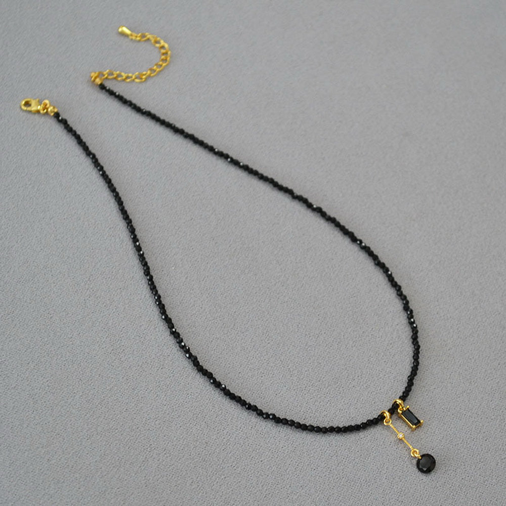 Black spinel beaded pendant necklace