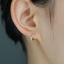 Load image into Gallery viewer, 18K gold copper micro-inlaid zircon small ear buckles