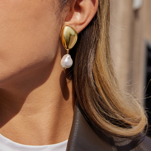 Golden stainless steel pearl pendant earrings