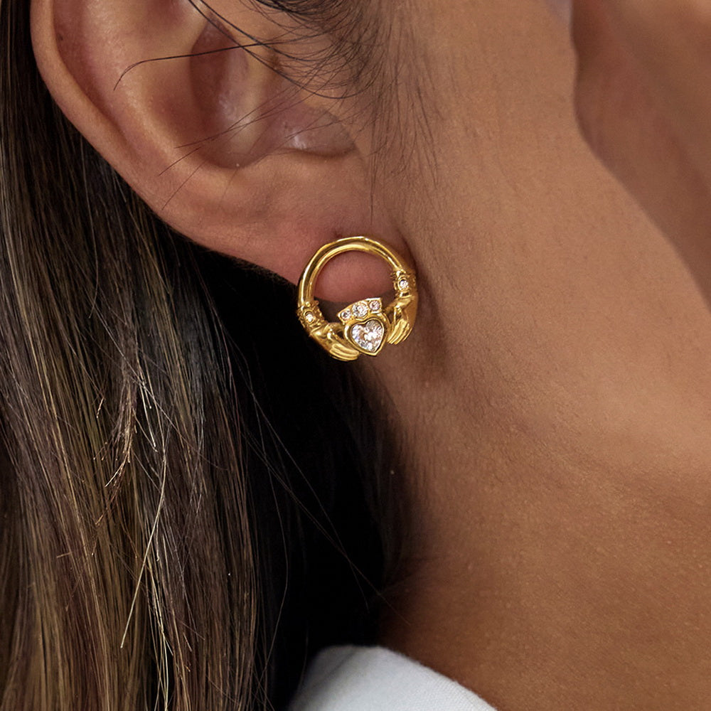 Stainless steel zirconium-inlaid friendship hand round stud earrings