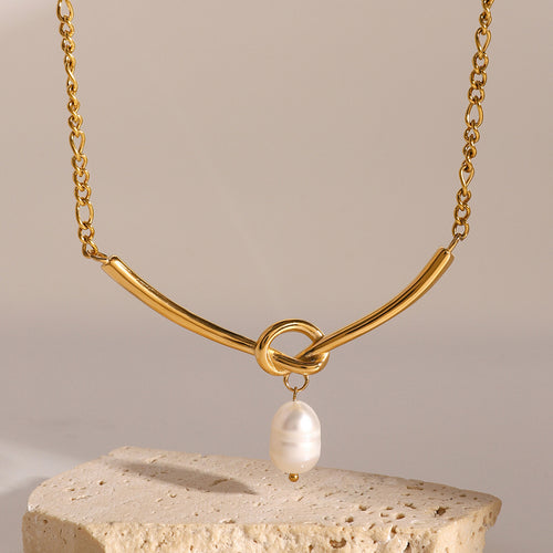 Stainless steel pearl pendant necklace