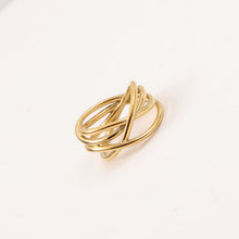 Load image into Gallery viewer, One stainless steel wound and hollowed-out line ring