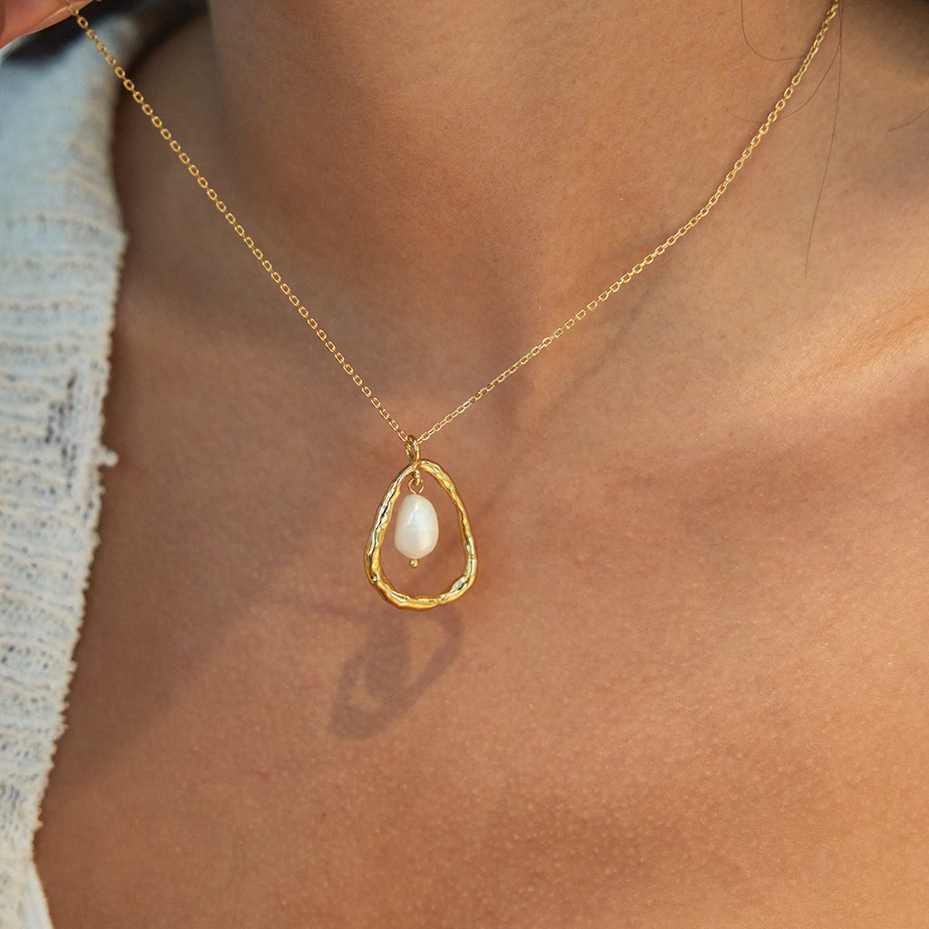 Stainless steel freshwater pearl necklace collarbone chain