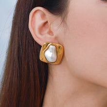 Load image into Gallery viewer, Stainless steel imitation pearl stud earrings