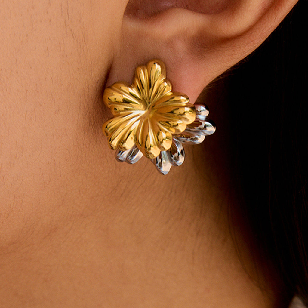 Stainless steel gold and silver color-matched flower earrings