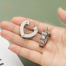Load image into Gallery viewer, Heart-shaped smooth slightly inlaid zircon ear loops