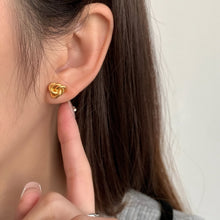 Load image into Gallery viewer, Tie a pair of S925 sterling silver knots around the twisted ear studs
