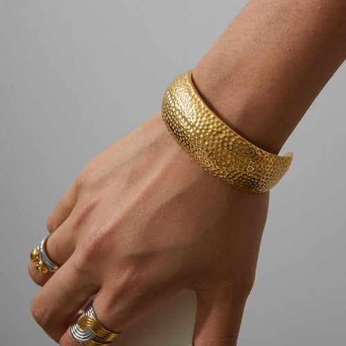 Golden stainless steel hammer-textured wide-faced bracelet
