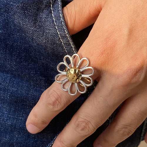 Stainless steel Daisy flower opening ring