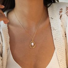 Load image into Gallery viewer, Stainless steel freshwater pearl necklace collarbone chain