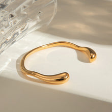 Load image into Gallery viewer, Golden 18K stainless steel open bracelet