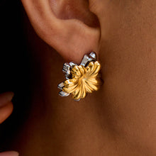 Load image into Gallery viewer, Stainless steel gold and silver color-matched flower earrings