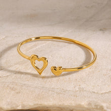 Load image into Gallery viewer, Stainless steel heart-shaped opening bracelet