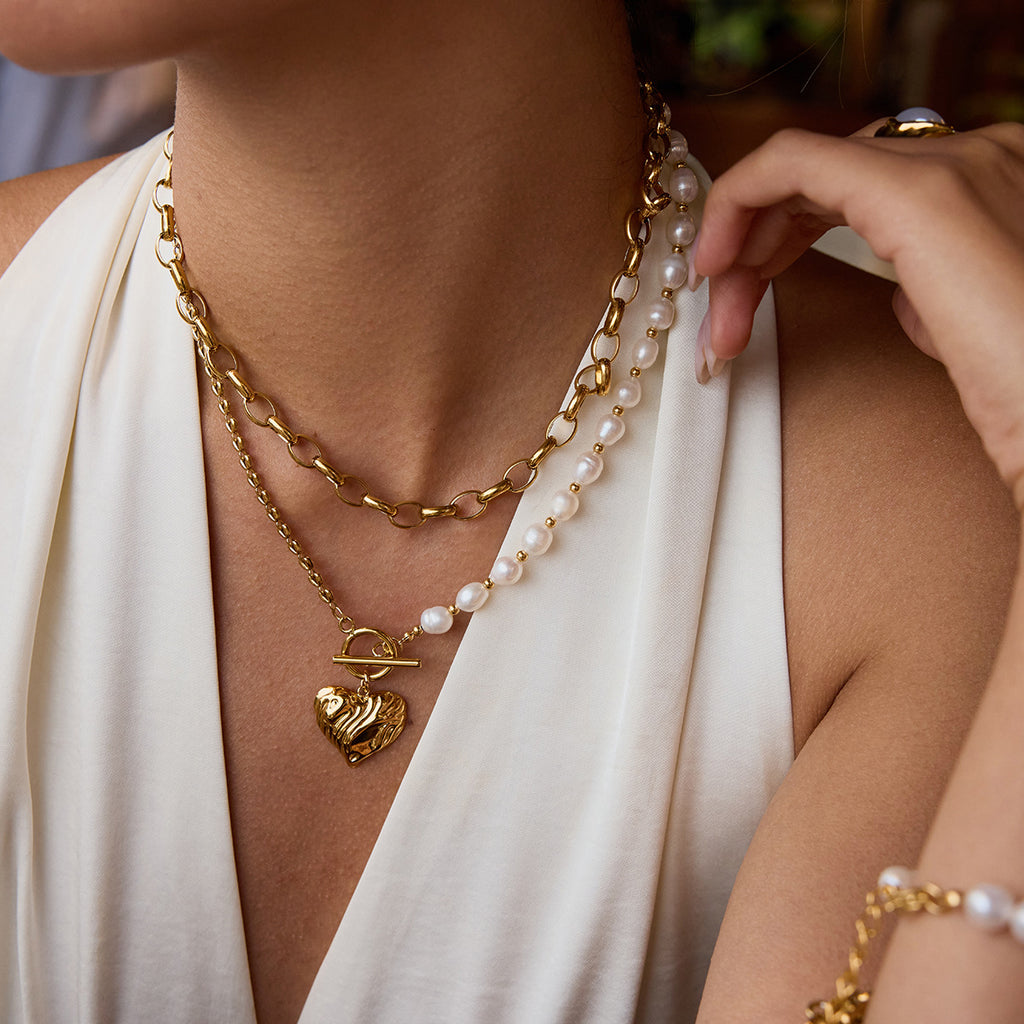 Stainless steel heart-shaped pendant, pearl chain, OT buckle necklace