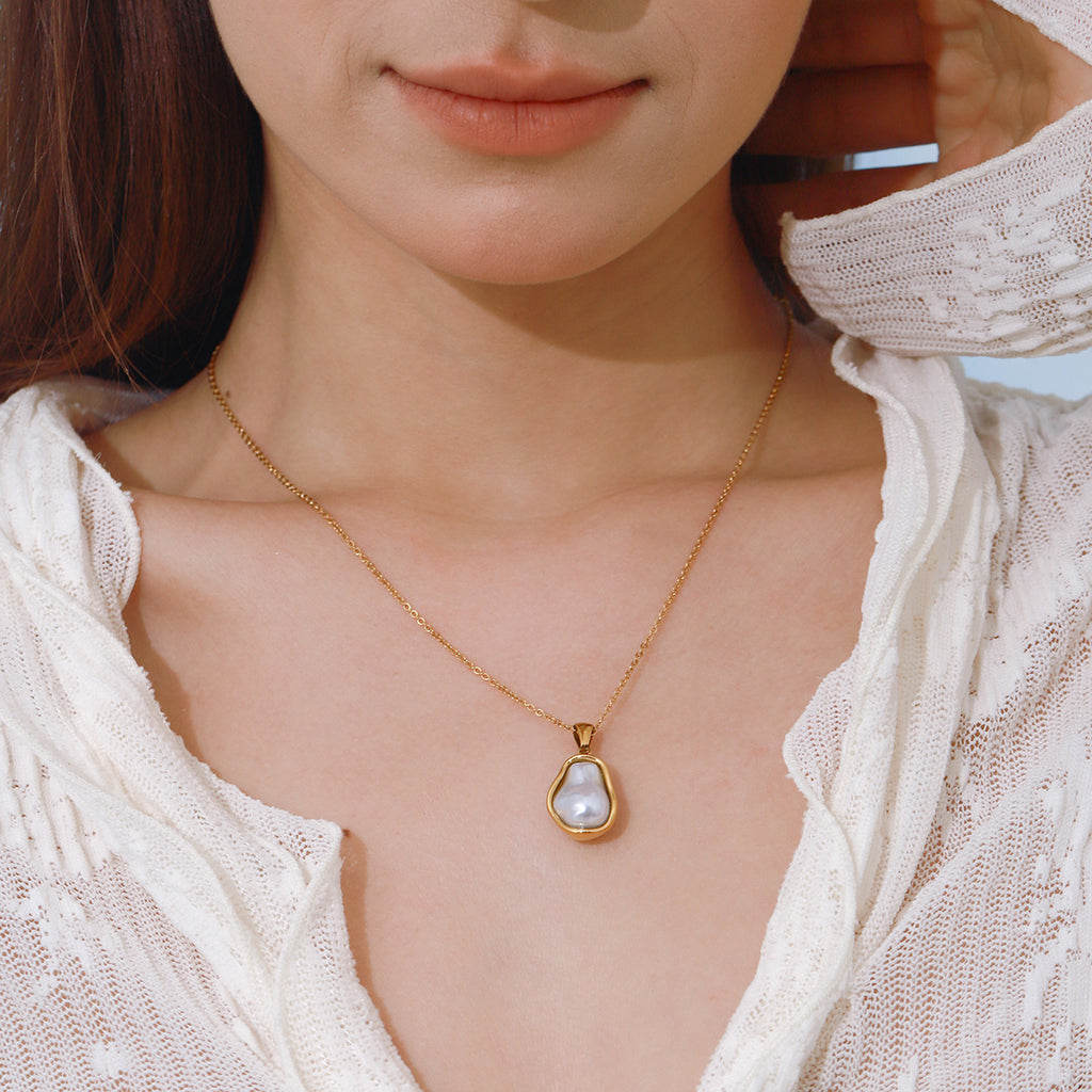 Imitation Baroque pearl pendant stainless steel necklace