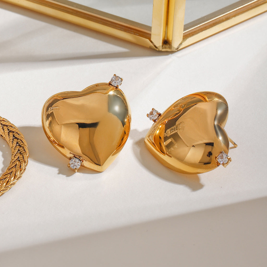 Stainless steel 18K gold heart-shaped smooth diamond-encrusted earrings