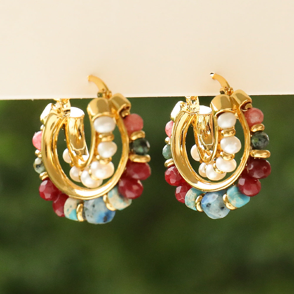 Colored frisbee beaded C-shaped earrings