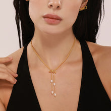 Load image into Gallery viewer, Copper rice bead chain bow freshwater pearl tassel pendant necklace