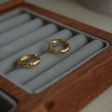 Load image into Gallery viewer, 18K gold and copper earrings with zirconium inlays