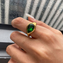 Load image into Gallery viewer, Stainless steel green zircon serpentine ring