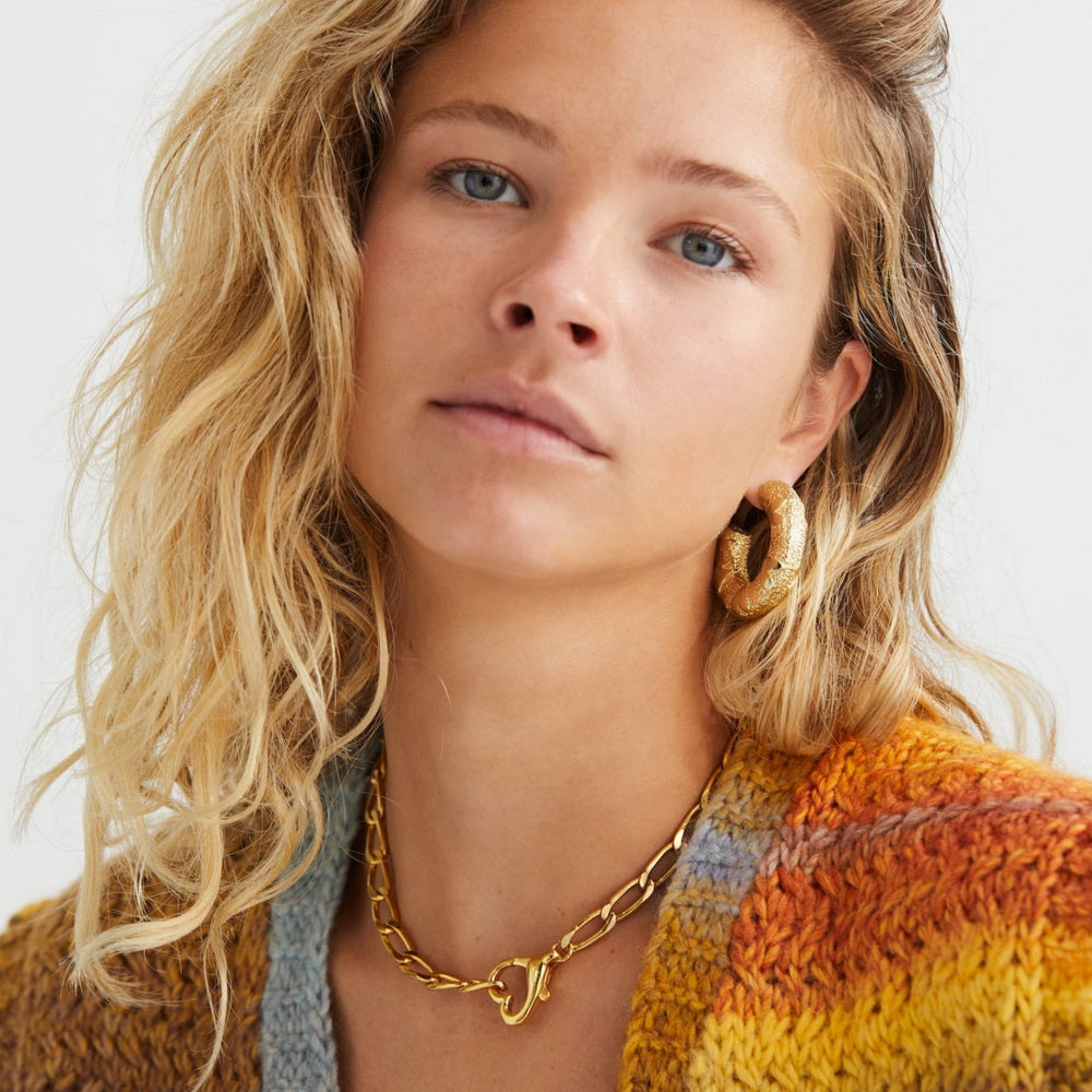 Stainless steel heart-shaped pendant open-loop necklace