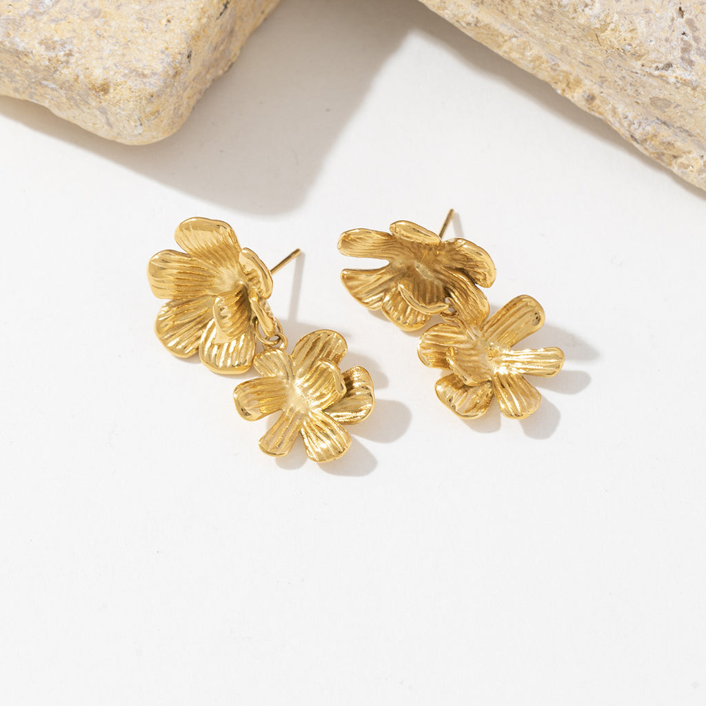 Stainless steel vintage texture golden flower earrings