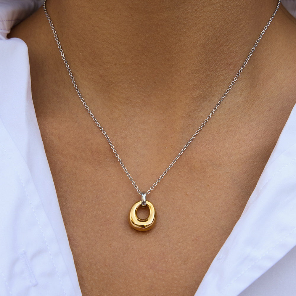 Stainless steel gold pendant necklace