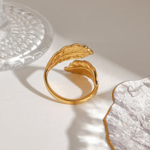 Load image into Gallery viewer, Golden stainless steel threaded leaf open ring
