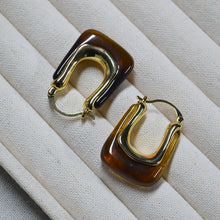 Load image into Gallery viewer, Caramel-colored resin alloy U-shaped earrings for autumn and winter
